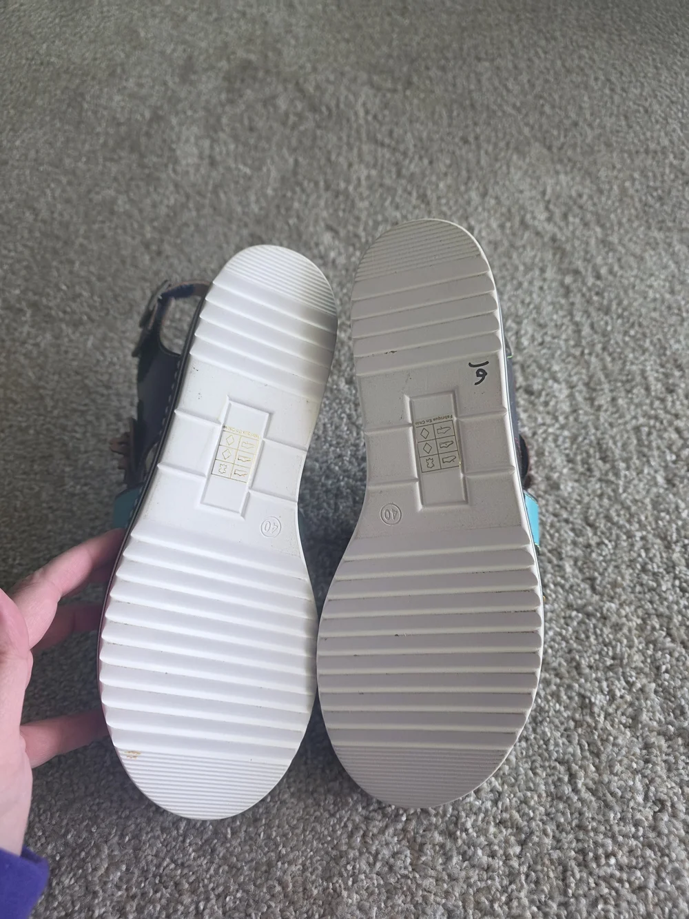 L'ARTISTE Rebecca MM Strappy Platform Multicolored Sandal Size 40/9 Artsy Boho.